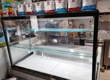 Vetrinetta per bar